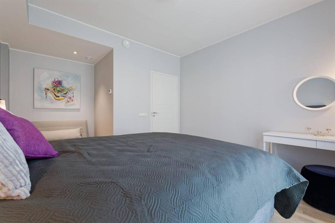 Central Apartments, Quiet With Free Parking And Ac. Tallinn Exterior foto