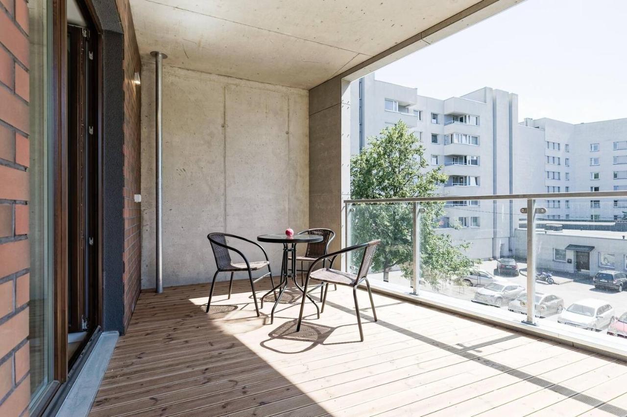Central Apartments, Quiet With Free Parking And Ac. Tallinn Exterior foto