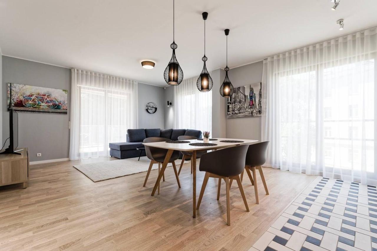 Central Apartments, Quiet With Free Parking And Ac. Tallinn Exterior foto