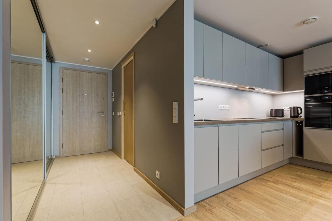 Central Apartments, Quiet With Free Parking And Ac. Tallinn Exterior foto