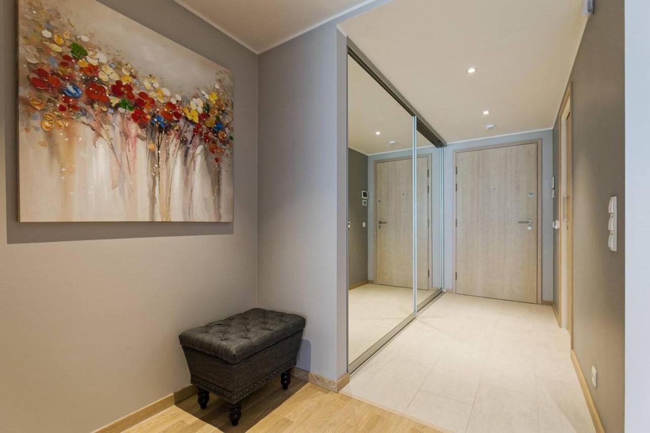 Central Apartments, Quiet With Free Parking And Ac. Tallinn Exterior foto