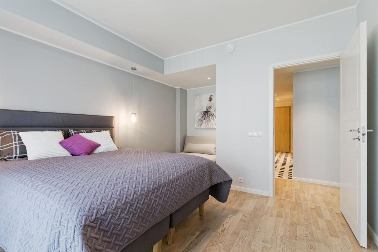Central Apartments, Quiet With Free Parking And Ac. Tallinn Exterior foto