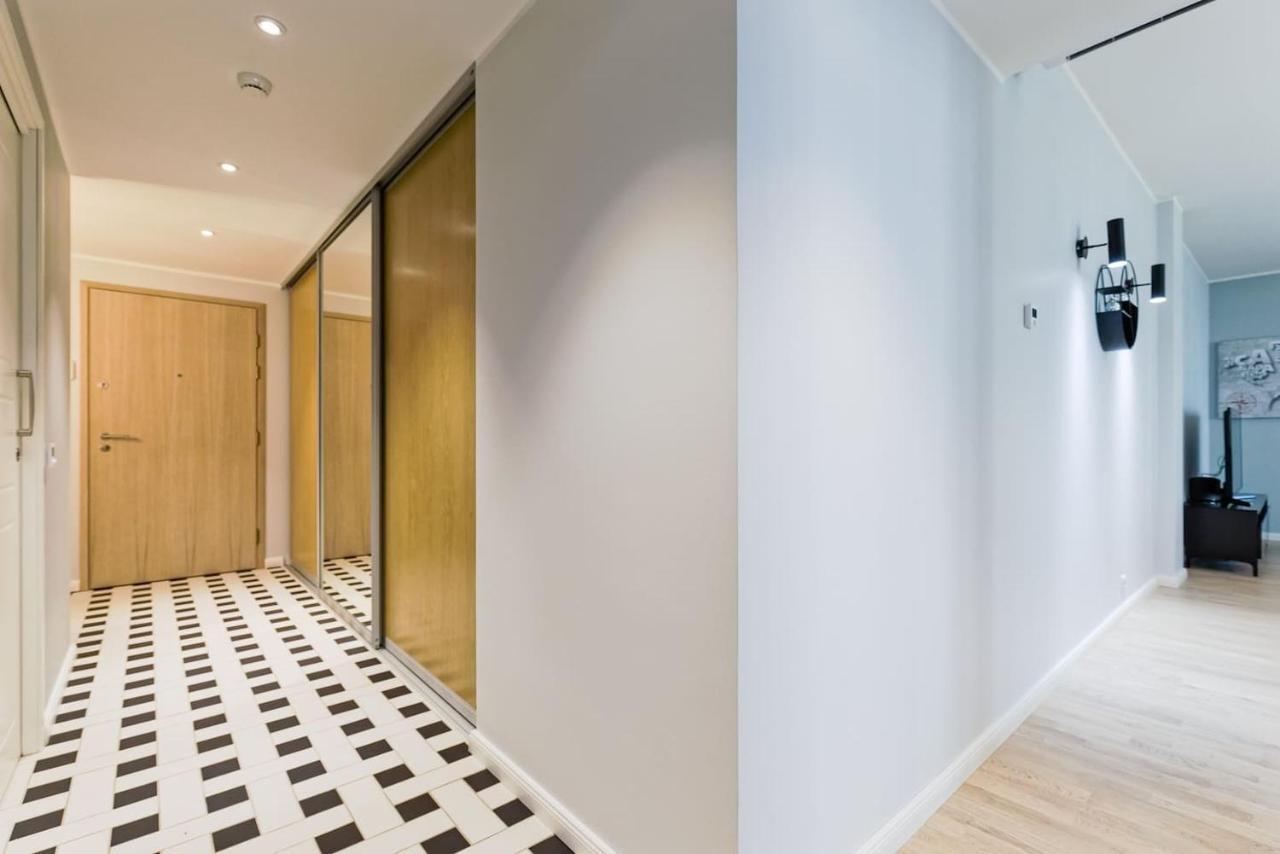 Central Apartments, Quiet With Free Parking And Ac. Tallinn Exterior foto
